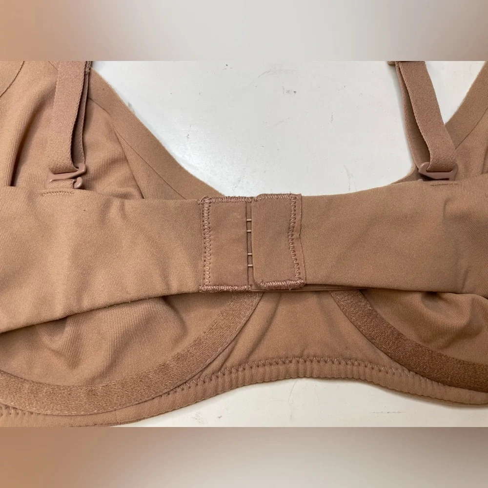 SKIMS  Fits Everybody Unlined Demi Bra Size 36‎ B - Picture 7 of 8